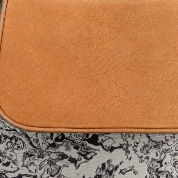 Suede baguette purse - Picture 7 of 9